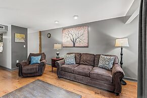 Smokys 2br Condo w/ Pools, Spas & Scenic Views!