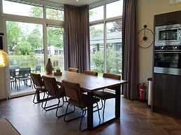 Modern Chalet With Dishwasher, Near the Efteling