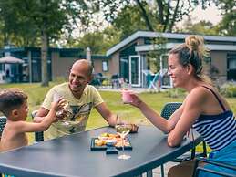 Modern Chalet With Dishwasher, Near the Efteling