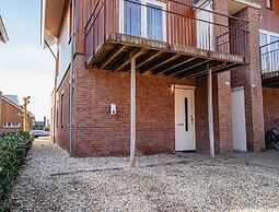 Waterside Escape With Easy Access