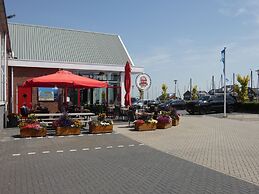 Holiday Home With Jetty Near Amsterdam