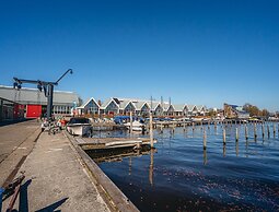 Waterside Escape With Easy Access