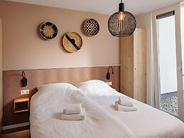 Modern, Semi-detached Holiday Home, on a Holiday Park, Only 4.5 km. Fr