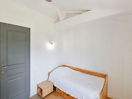 Little Chalet With Garden on the Bay of Arcachon