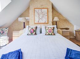 Pleasant Holiday Home With Private Pool