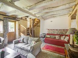 Pleasant Holiday Home With Private Pool