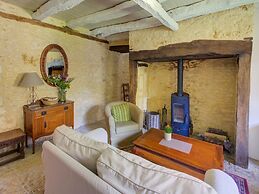 Pleasant Holiday Home With Private Pool