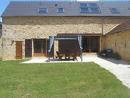 Pleasant Holiday Home With Private Pool