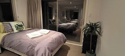 Birdsong Hideaway two-bedroom suite in Browns Bay