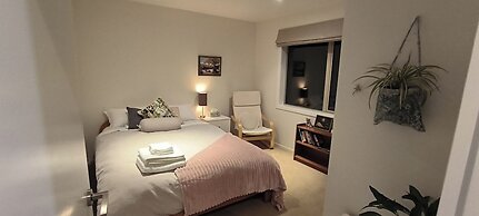 Birdsong Hideaway two-bedroom suite in Browns Bay