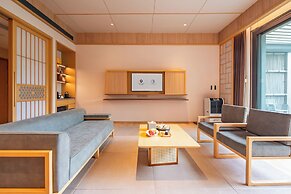 Hyakumangoku Onsen Hotel - Free Shuttle Service to Shanghai Disneyland