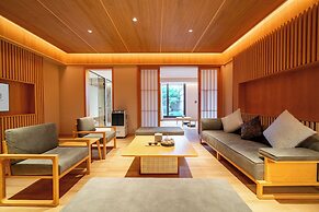 Hyakumangoku Onsen Hotel - Free Shuttle Service to Shanghai Disneyland