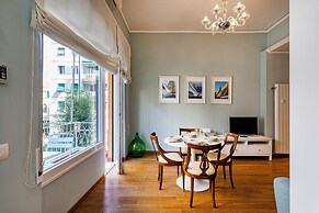 Light Apartment in Albaro