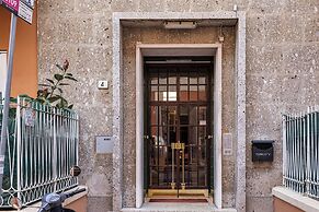 Light Apartment in Albaro