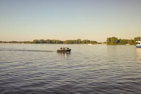 Comfortable Villa Near the Veerse Meer