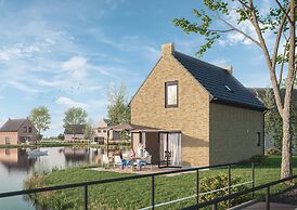 Villa by Lake Veere With Modern Amenities