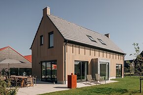 Comfortable Villa Near the Veerse Meer