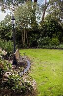 StayAU Stunning Villa near Wildlife Park