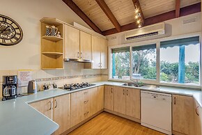 StayAU Stunning Villa near Wildlife Park