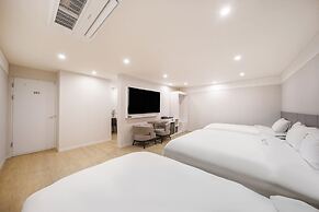 H AVENUE HOTEL in Gyeongju