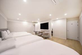 H AVENUE HOTEL in Gyeongju