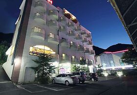Sandia Hot Spring Hotel