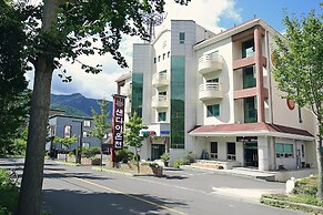 Sandia Hot Spring Hotel