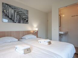 Restyled Villa With Infrared Sauna Near sea