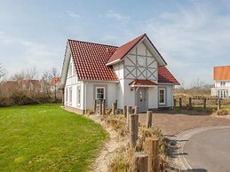 Restyled Villa With Infrared Sauna Near sea