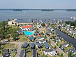 Nice Chalet With Microwave, Near the Veluwemeer