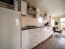 Nice Chalet With Microwave, Near the Veluwemeer