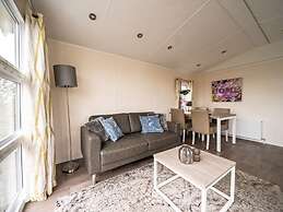 Nice Chalet With Microwave, Near the Veluwemeer