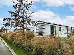 Nice Chalet With Microwave, Near the Veluwemeer
