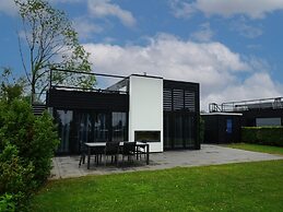 Villa With Roof Terrace Near the Veluwemeer