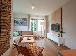 Restyled Villa in a Holiday Park Near sea