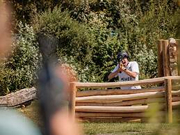 Restyled Villa in a Holiday Park Near sea