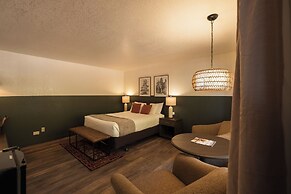 Glen Ayr Resort