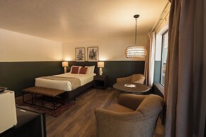 Glen Ayr Resort