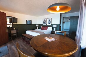 Glen Ayr Resort