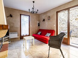 Holiday Home in Minerve With Private Courtyard