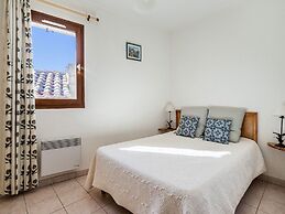 Holiday Home in Minerve With Private Courtyard