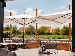 Detached Tower Villa With Sauna, Near the Beach