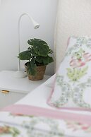 Grzybowska Apartment by Renters Prestige