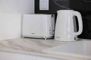 Grzybowska Apartment by Renters Prestige