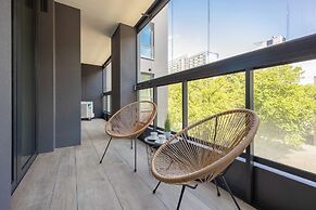 Grzybowska Apartment by Renters Prestige