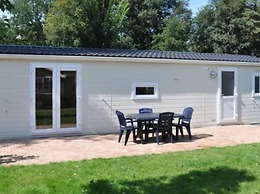 Cozy Chalet With Dishwasher on a Holiday Park