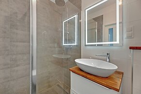 Lema 4 by Grand Apartments