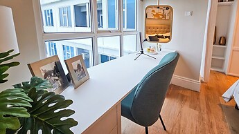 Roseville SOHO and Suites by Nagisa Bali