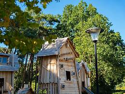 Modern Chalet on the Pond in a Holiday Park