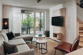 Spacious Villa in Forest Park